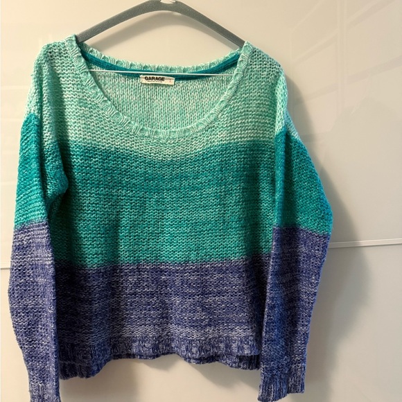 💸CLEARANCE 4 for $15💸 Garage Blue and Green Crew Neck Sweater - Picture 2 of 5